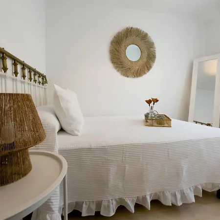 Acogedor Atico En By Bebalmy Apartamento
